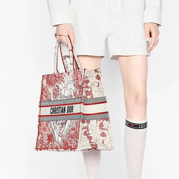 Cheap Motif D-Royaume d'Amour Red White Dior Dioramour Canvas Book Tote 0405 Luxury